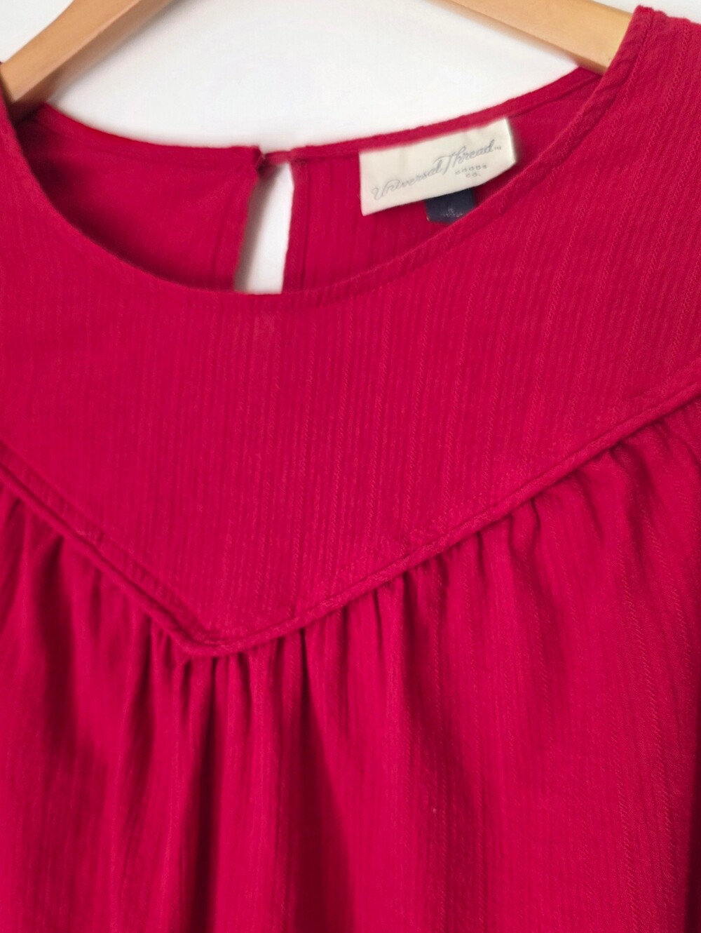 Universal Thread Red Blouse - Picture 2 of 4